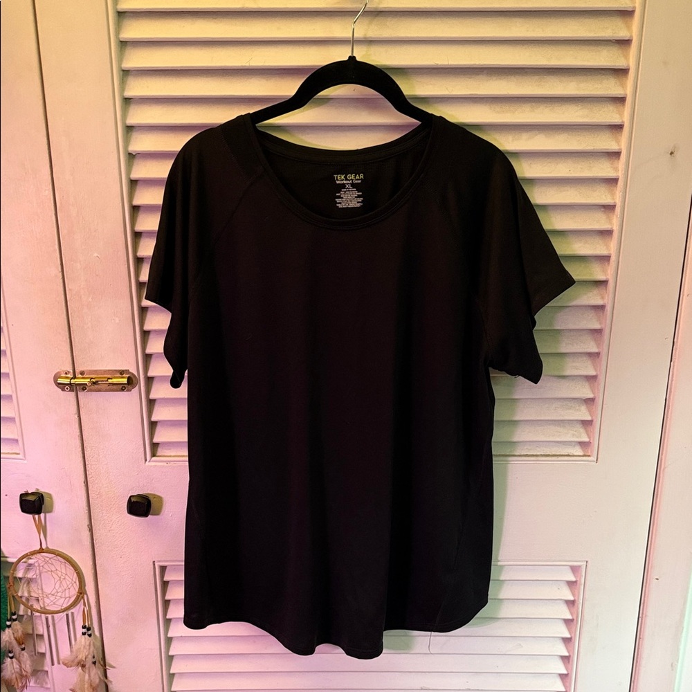 Tek Gear Women's Black Short Sleeve Tee